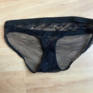 Fredricks Of Hollywood Lingerie Black Lace and Fishnet Brief Panties size Large